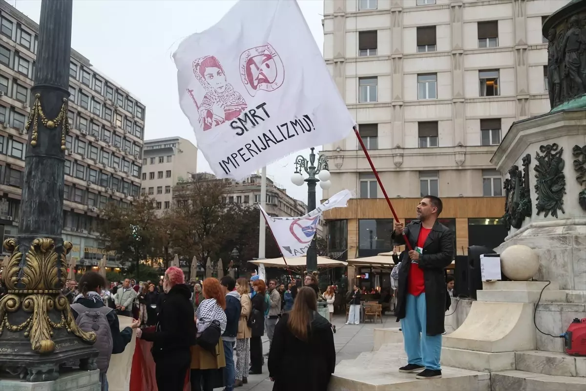 Belgrad’da Filistin’e Destek Gösterisi