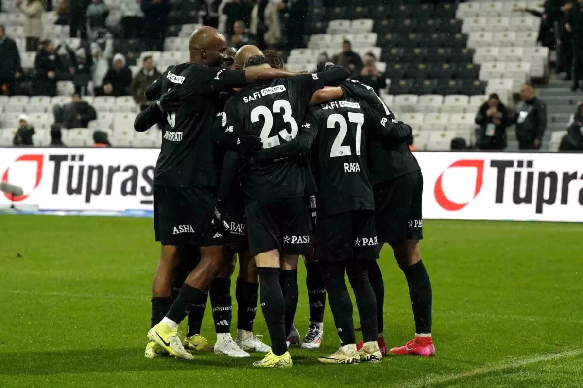 Beşiktaş 2-0 Önde